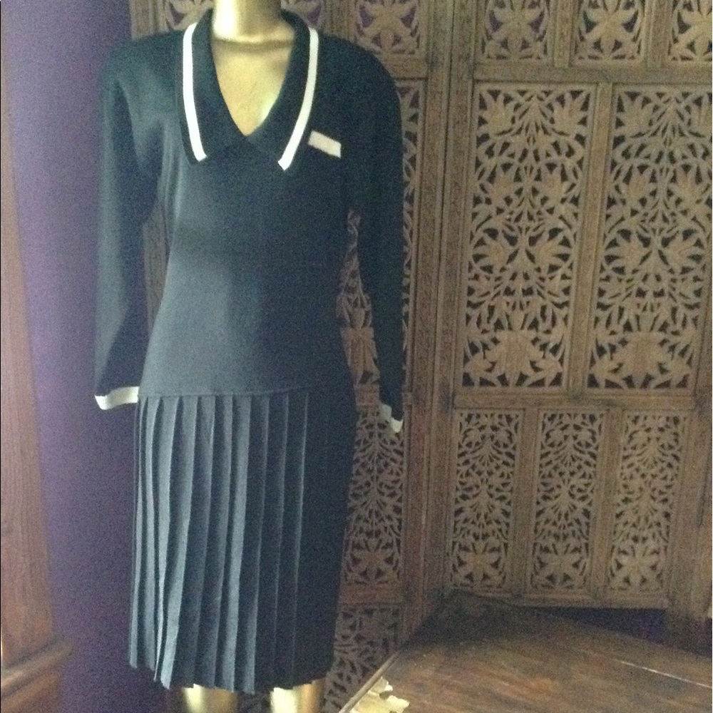 🌹 HIGH FASHION PLEATED DRESS VINTAGE 🌹